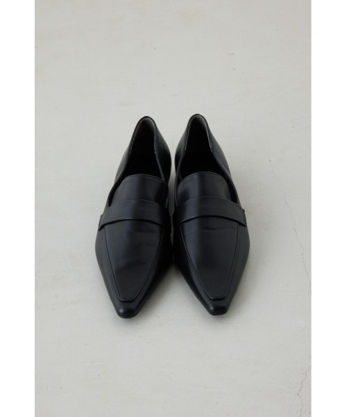 AZUL by moussy(アズールバイマウジー)の「ポインテッドトゥローファー 靴(ローファー・レディース・アイボリー/ブラック・SMALL/MEDIUM/LARGE)」の17枚目の写真