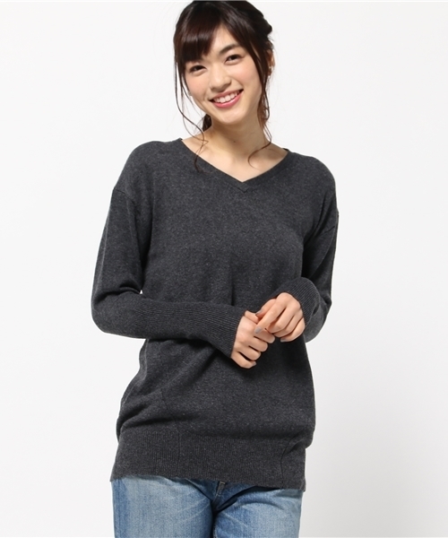 ikka（イッカ）の「9GプレーティングVネックチュニック（ニット/セーター・レディース・ラベンダー/ベージュ/グレー/チャコールグレー・MEDIUM/LARGE）」の2枚目の写真