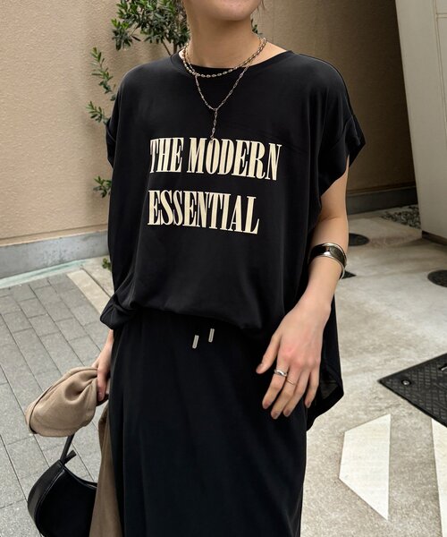 DouDou（ドゥドゥ）の「【セットアップ可能】フロッキー肩タックプリントTEE（Tシャツ/カットソー・レディース・ブラック/モカ/ライトグレー・FREE）」の4枚目の写真