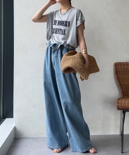 DouDou（ドゥドゥ）の「【セットアップ可能】フロッキー肩タックプリントTEE（Tシャツ/カットソー・レディース・ブラック/モカ/ライトグレー・FREE）」の9枚目の写真