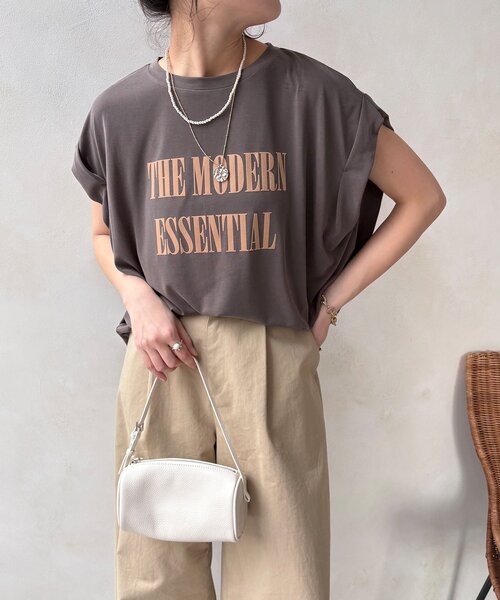 DouDou(ドゥドゥ)の「【セットアップ可能】フロッキー肩タックプリントTEE(Tシャツ/カットソー・レディース・ブラック/モカ/ライトグレー/チャコールグレー・FREE)」の5枚目の写真