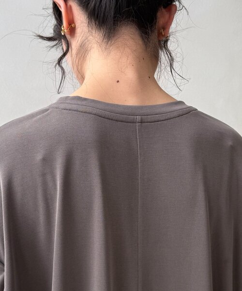 DouDou(ドゥドゥ)の「【セットアップ可能】フロッキー肩タックプリントTEE(Tシャツ/カットソー・レディース・ブラック/モカ/ライトグレー/チャコールグレー・FREE)」の11枚目の写真