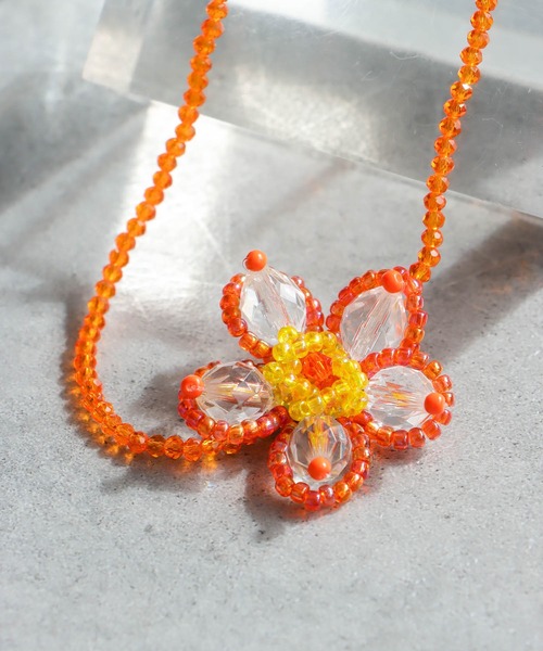 Three Four Time（ｽﾘｰﾌｫｰﾀｲﾑ）の「フラワービーズチョーカー（ネックレス・レディース・イエロー/オレンジ・FREE）」の11枚目の写真