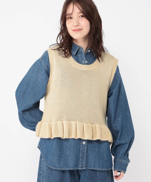 studio CLIP（スタディオクリップ）の「5ゲージダブルフロント裾フリルベスト（ベスト・レディース・グレー/ネイビー/ライトベージュ・FREE）」の2枚目の写真