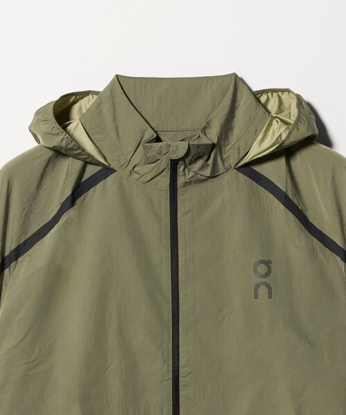 On(オン)の「<On>Performance Volt Jacket/パフォーマンスボルト ジャケット(マウンテンパーカー・メンズ・オリーブ/グレー系・M/L/XL/S)」の14枚目の写真