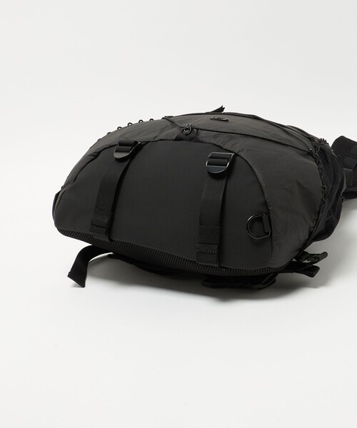 OAKLEY（オークリー）の「＜OAKLEY＞ラチチュード スリング パック（ボディバッグ/ウエストポーチ・メンズ・ブラック・FREE）」の3枚目の写真