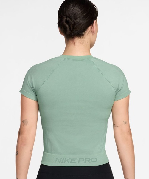NIKE(ナイキ)の「ナイキ NIKE ナイキ NP DF SMLS S/S トップ(Tシャツ/カットソー・レディース・グリーン/チャコールグレー・S/M/L)」の4枚目の写真