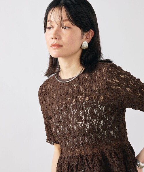 NOLLEY’S Sophi（ノーリーズソフィ）の「ウォッシャブルストレッチレースペプラム半袖プルオーバー（シャツ/ブラウス・レディース・ダークブラウン/ホワイト・38）」の22枚目の写真
