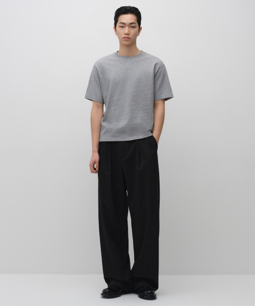 MUSINSA STANDARD(ムシンサスタンダード)の「レギュラークロップTシャツ(8色)(Tシャツ/カットソー・メンズ・ブラック/カーキ/グレー/ガンメタ/ライトグレー/ダークブラウン/ネイビー/ホワイト・SMALL/LARGE/X-LARGE/MEDIUM/2XL/3XL)」の19枚目の写真