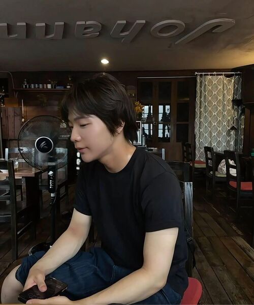 MUSINSA STANDARD(ムシンサスタンダード)の「レギュラークロップTシャツ(8色)(Tシャツ/カットソー・メンズ・ブラック/カーキ/グレー/ガンメタ/ライトグレー/ダークブラウン/ネイビー/ホワイト・SMALL/LARGE/X-LARGE/MEDIUM/2XL/3XL)」の14枚目の写真