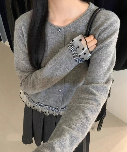 Ritzy(リッツィー)の「ドット柄 チュールデザイン スプリングニットカーディガン(カーディガン/ボレロ・レディース・ホワイト/グレー/ライトブルー/ブラック・FREE)」の5枚目の写真