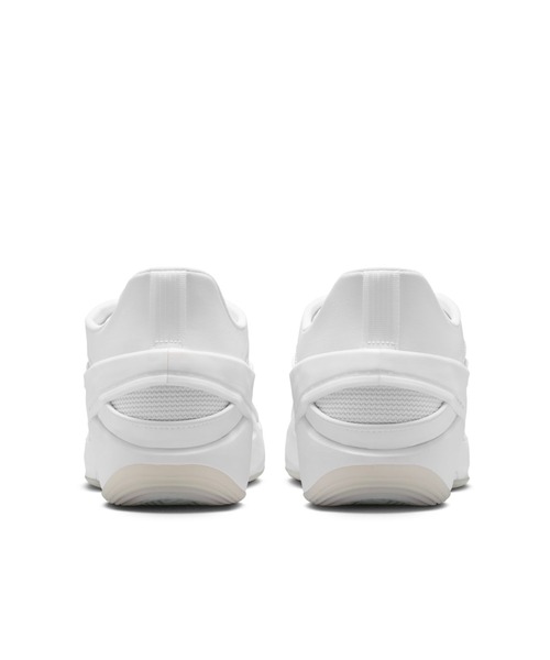 JORDAN BRAND(ジョーダンブランド)の「【別注】ジョーダン ジョーダン LUKA 5 PF 限定コラボ(スニーカー・メンズ・ホワイト×ブラック・23.0cm/23.5cm/24.0cm/24.5cm/25.0cm/25.5cm/26.0cm/26.5cm/27.0cm/27.5cm/28.0cm/28.5cm/29.0cm)」の5枚目の写真