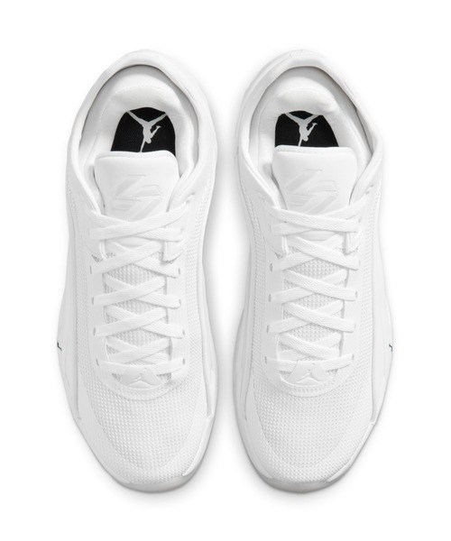 JORDAN BRAND(ジョーダンブランド)の「【別注】ジョーダン ジョーダン LUKA 5 PF 限定コラボ(スニーカー・メンズ・ホワイト×ブラック・23.0cm/23.5cm/24.0cm/24.5cm/25.0cm/25.5cm/26.0cm/26.5cm/27.0cm/27.5cm/28.0cm/28.5cm/29.0cm)」の4枚目の写真
