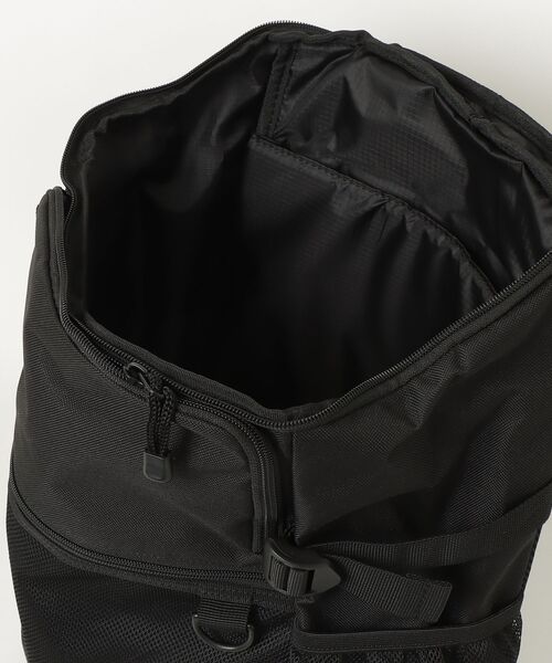 CONVERSE（コンバース）の「CONVERSE　CV SQUARE BIG BACK PACK（バックパック/リュック・レディース・ホワイト・FREE）」の4枚目の写真