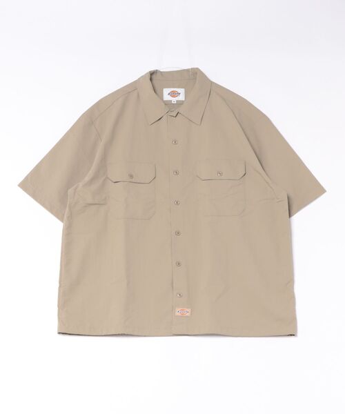 Dickies(ディッキーズ)の「【DICKIES/ディッキーズ】【ベタつかない清涼素材】ディッキーズ ナイロンワークシャツ 綿のような肌触り 軽量・速乾 夏の羽織り 1574ベース(シャツ/ブラウス・メンズ・ブラック/ダークベージュ・MEDIUM/LARGE/X-LARGE)」の2枚目の写真