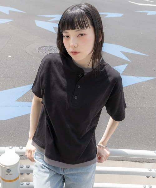 WEGO(ウィゴー)の「WEGO/フェイクレイヤードヘンリーネックT(Tシャツ/カットソー・メンズ・ライトベージュ/ブラック・MEDIUM/LARGE)」の17枚目の写真