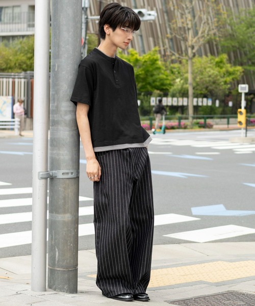 WEGO(ウィゴー)の「WEGO/フェイクレイヤードヘンリーネックT(Tシャツ/カットソー・メンズ・ライトベージュ/ブラック・MEDIUM/LARGE)」の13枚目の写真