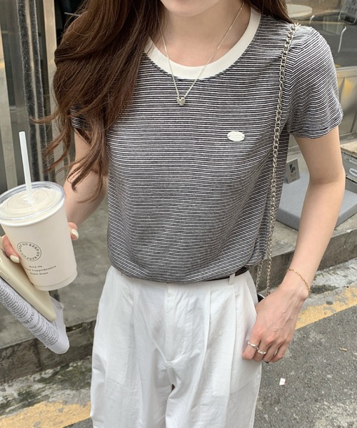 2ly2（トゥーリートゥー）の「ボーダーTシャツ レディース 配色ネック 半袖 カットソー 細ボーダー（Tシャツ/カットソー・レディース・ベージュ/ピンク/ブラック・FREE）」の20枚目の写真