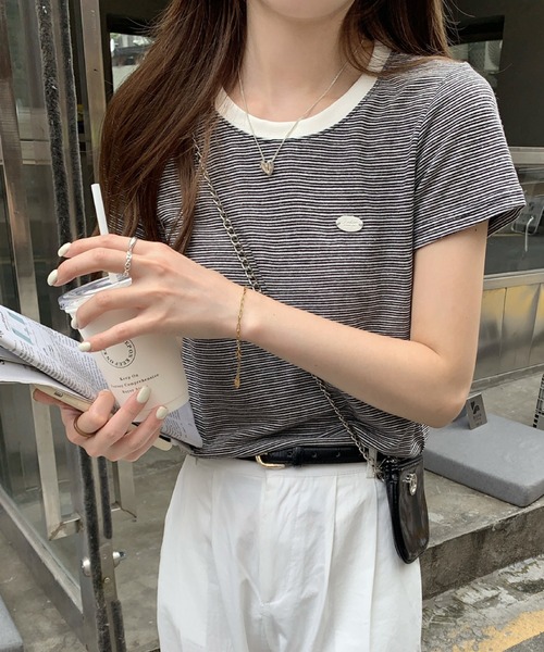 2ly2（トゥーリートゥー）の「ボーダーTシャツ レディース 配色ネック 半袖 カットソー 細ボーダー（Tシャツ/カットソー・レディース・ベージュ/ピンク/ブラック・FREE）」の21枚目の写真