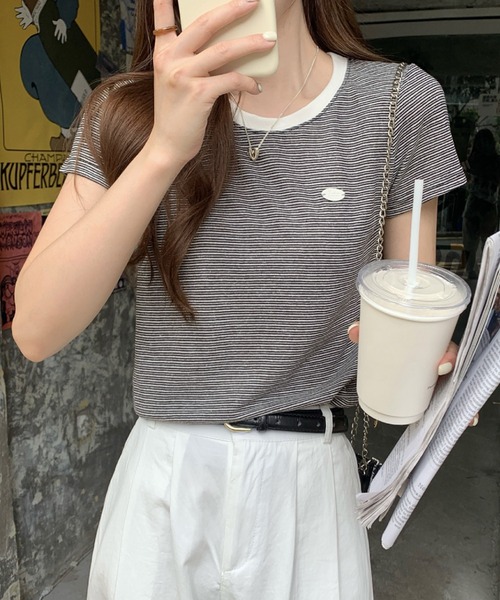 2ly2（トゥーリートゥー）の「ボーダーTシャツ レディース 配色ネック 半袖 カットソー 細ボーダー（Tシャツ/カットソー・レディース・ベージュ/ピンク/ブラック・FREE）」の4枚目の写真