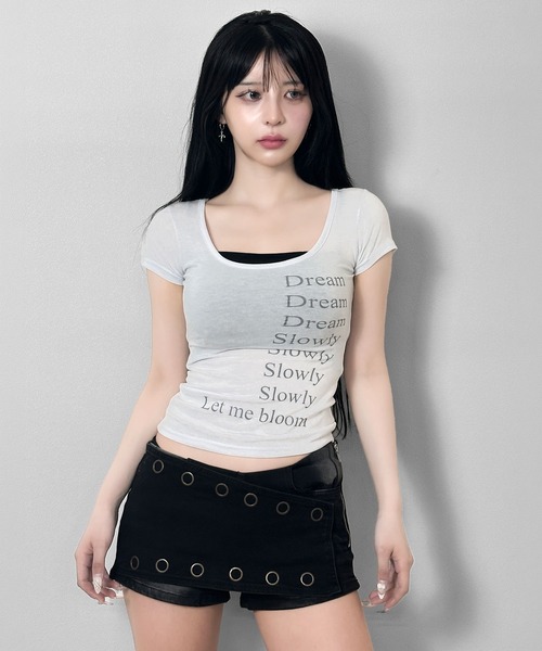 FOLLOWIN(フォロウィン)の「【4COLOR】くびれ見えレタリング コンパクトTシャツ(Tシャツ/カットソー・レディース・ホワイト/グレー/ピンク/ブラック・FREE)」の14枚目の写真