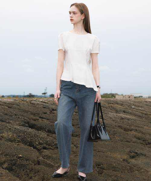 DEHEVE（デヘヴェ）の「Unbalance Frill Blouse [Ivory]（シャツ/ブラウス・レディース・アイボリー・SMALL/MEDIUM）」の6枚目の写真
