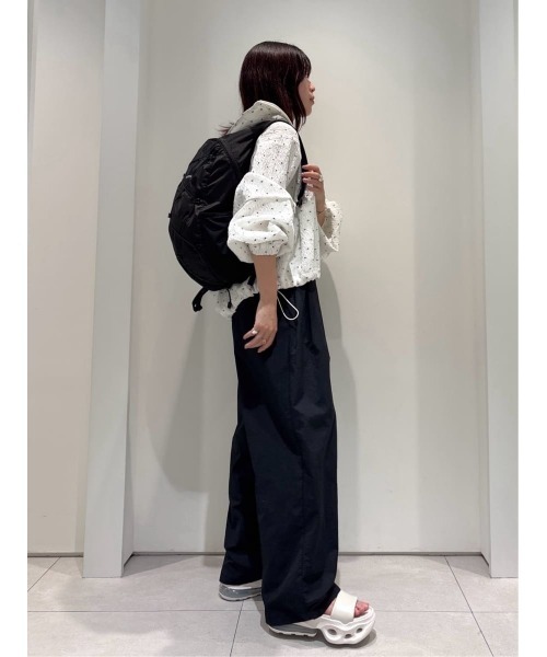 emmi(エミ)の「ワッシャーナイロンタックイージーパンツ【セットアップ対応】(その他パンツ・レディース・ブラック/ミント/ホワイト・1/0)」の5枚目の写真