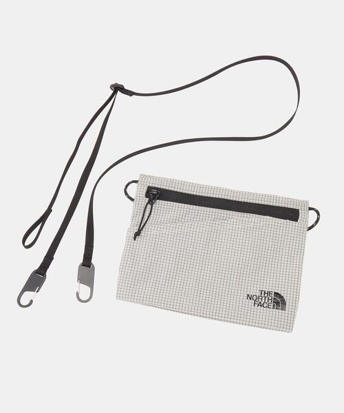 THE NORTH FACE(ザノースフェイス)の「THE NORTH FACE RAFTER SHOULDER POUCH SSP(ショルダーバッグ・レディース・ブルー/グレー/ブラック・ONE)」の7枚目の写真