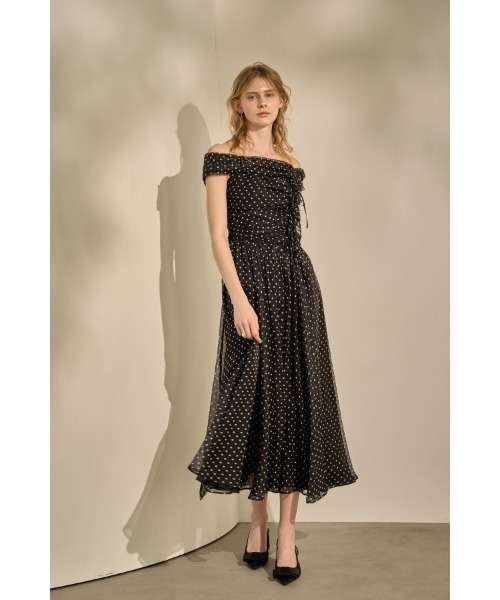 ERADIE(エラディエ)の「Asymmetric Off-Shoulder Drape One Piece オフショルアシメトリードレープワンピース(ワンピース・レディース・ブルー/アイボリー/ブラック系/モーブ系・FREE)」の22枚目の写真