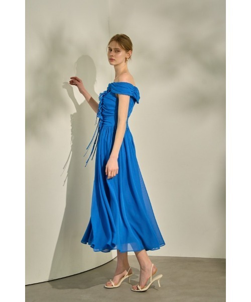 ERADIE(エラディエ)の「Asymmetric Off-Shoulder Drape One Piece オフショルアシメトリードレープワンピース(ワンピース・レディース・ブルー/アイボリー/ブラック系/モーブ系・FREE)」の20枚目の写真