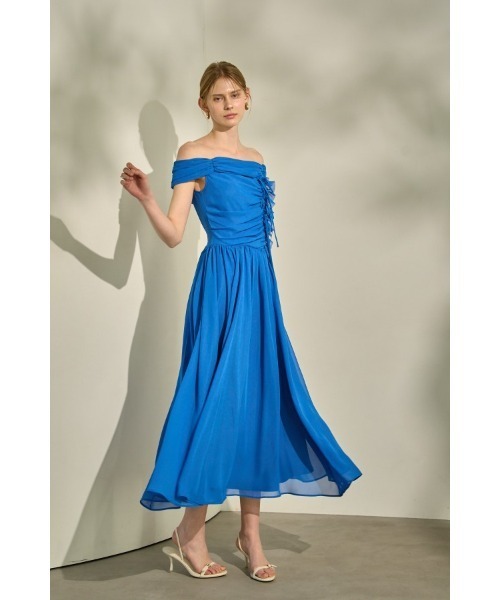 ERADIE(エラディエ)の「Asymmetric Off-Shoulder Drape One Piece オフショルアシメトリードレープワンピース(ワンピース・レディース・ブルー/アイボリー/ブラック系/モーブ系・FREE)」の19枚目の写真