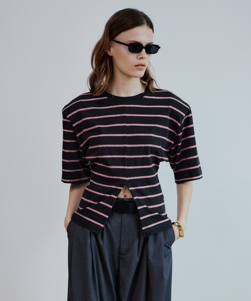 MAISON SPECIAL(メゾンスペシャル)の「Power Shoulder T-Shirt/パワショルTシャツ(Tシャツ/カットソー・レディース・チャコールグレー/ブラウン/ホワイト・FREE)」の4枚目の写真