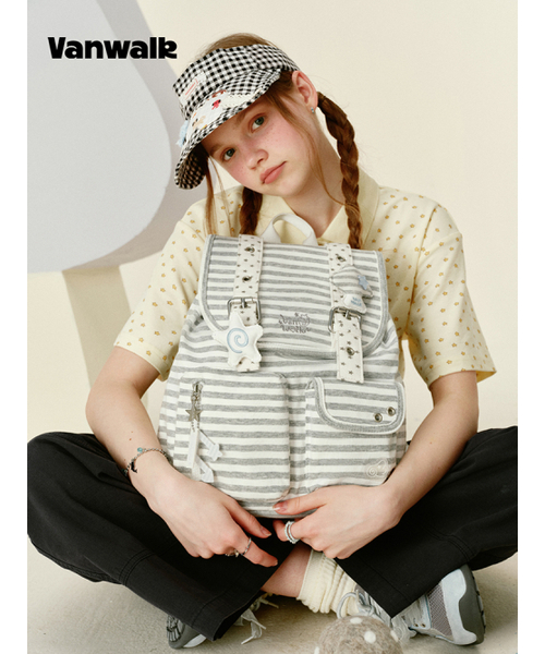 VANWALK（バンウォーク）の「Baby Pocket Backpack [Gray]（バックパック/リュック・レディース・ライトグレー・FREE）」の3枚目の写真