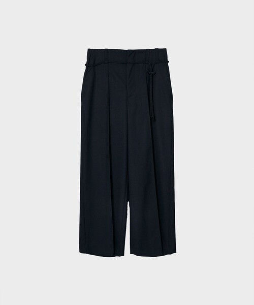 ETHOSENS(エトセンス)の「Pin tuck slacks(その他パンツ・メンズ・ブラック・1)」の1枚目の写真