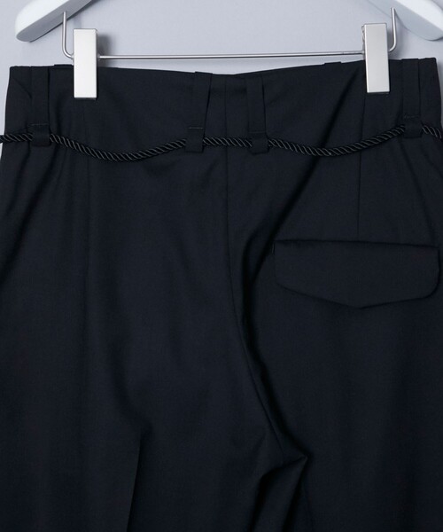 ETHOSENS(エトセンス)の「Pin tuck slacks(その他パンツ・メンズ・ブラック・1)」の4枚目の写真