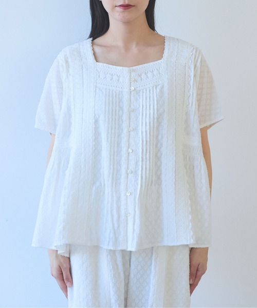 yuni(ユニ )の「△Flower JQ×lace blouse(シャツ/ブラウス・レディース・ホワイト/ブラック・FREE)」の15枚目の写真