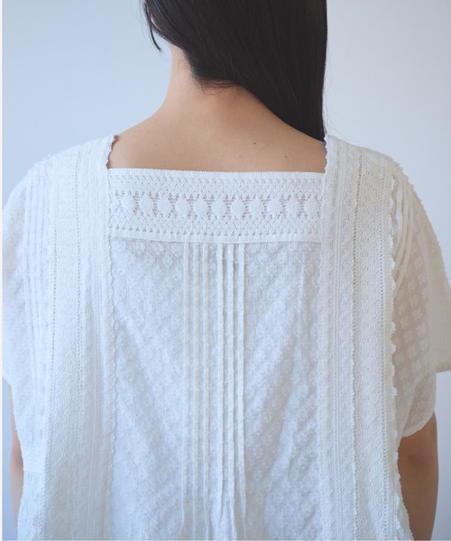 yuni(ユニ )の「△Flower JQ×lace blouse(シャツ/ブラウス・レディース・ホワイト/ブラック・FREE)」の9枚目の写真