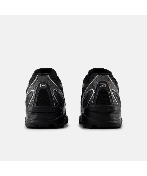 NEW BALANCE(ニューバランス)の「New Balance 740(ニューバランス 740)(スニーカー・メンズ・ブラック系・23cm/28.5cm/28cm/27.5cm/27cm/26.5cm/26cm/29cm/25.5cm/25cm/24.5cm)」の5枚目の写真