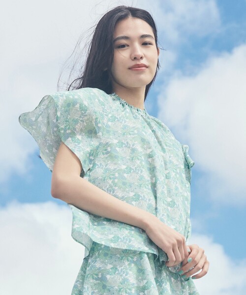 amaca(アマカ)の「【LIBERTY】Angelica Garla ブラウス(シャツ/ブラウス・レディース・グリーン/ブルー系その他4・40/38)」の2枚目の写真