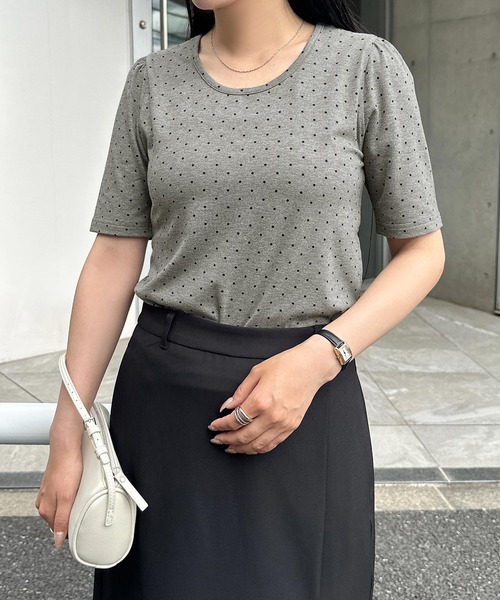 andme(アンドミー)の「ドット柄パフスリーブ半袖トップス(Tシャツ/カットソー・レディース・オフホワイト/杢グレー・M/L)」の19枚目の写真