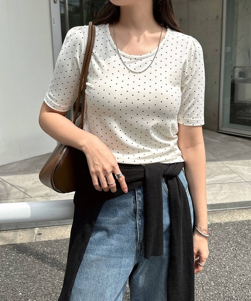 andme(アンドミー)の「ドット柄パフスリーブ半袖トップス(Tシャツ/カットソー・レディース・オフホワイト/杢グレー・M/L)」の6枚目の写真