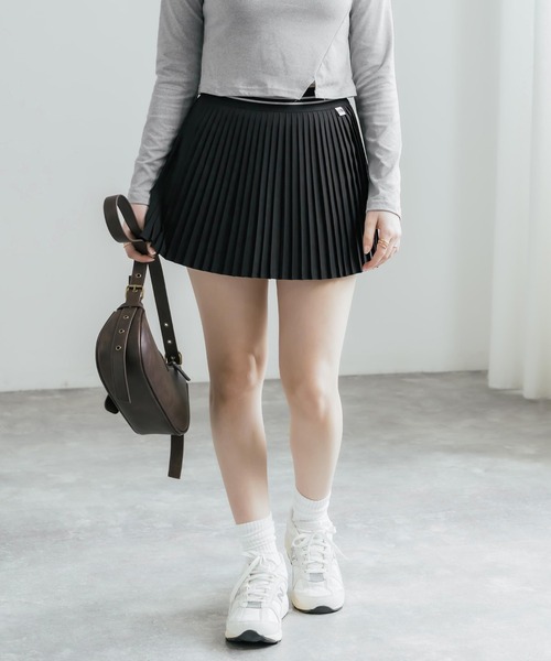 THE NORTH FACE(ザノースフェイス)の「日本未展開モデル THE NORTH FACE ザ・ノースフェイス WHITE LABEL ホワイトレーベル W'S PLEATY SKIRT インナー付きプリーツミニスカート(スカート・レディース・ホワイト/ブラック・L/M)」の10枚目の写真
