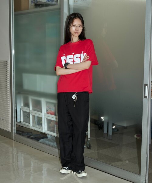 WHO'S WHO gallery(フーズフーギャラリー)の「【OFFICE SERVICES】 DESK TEE(Tシャツ/カットソー・レディース・ホワイト/レッド/サックスブルー・SMALL/MEDIUM)」の6枚目の写真