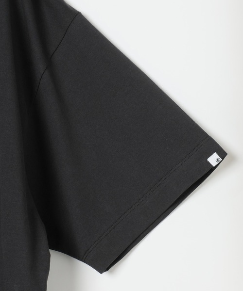 GEORGE'S(ジョージズ)の「刺繍プリントシャツ(Tシャツ/カットソー・メンズ・ブラック/ベージュ/オフホワイト・MEDIUM/LARGE)」の7枚目の写真