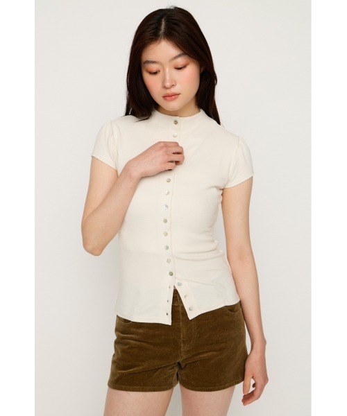 SLY(スライ)の「BUTTON LINE CAP S/L TOPS ボタンラインキャップスリーブトップス 夏服 秋服(Tシャツ/カットソー・レディース・ブラック/アイボリー/ダークパープル・FREE)」の6枚目の写真