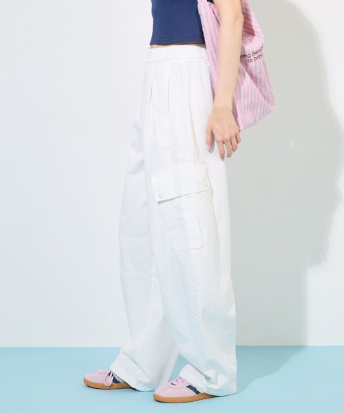 ABYS(アビス)の「バルーンシルエットカーゴパンツ(カーゴパンツ・レディース・ホワイト/ネイビー/チャコールグレー・SMALL/MEDIUM/LARGE)」の21枚目の写真