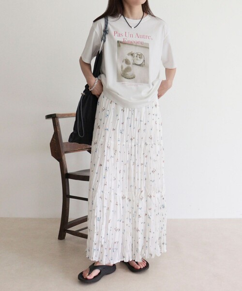 fredy emue(フレディエミュ)の「【UVカット/接触冷感】CATフォトTシャツ(Tシャツ/カットソー・レディース・チャコールグレー/オフホワイト/サックスブルー・38)」の16枚目の写真