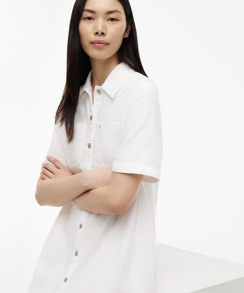tommy jeans（トミー ジーンズ）の「ツイルAラインシャツワンピース（シャツワンピース・レディース・ホワイト・SMALL/MEDIUM/X-SMALL）」の3枚目の写真