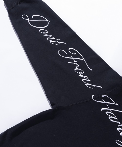 XLARGE(エクストララージ)の「【一部WEB限定】CURSIVE ZIP UP HOODED SWEATSHIRT(パーカー・メンズ・ネイビー/アッシュ/ブラック/グリーン・S/M/L/XL)」の9枚目の写真