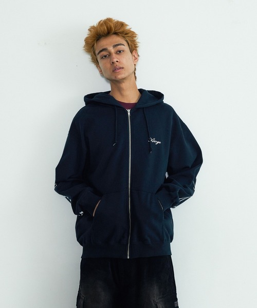 XLARGE(エクストララージ)の「【一部WEB限定】CURSIVE ZIP UP HOODED SWEATSHIRT(パーカー・メンズ・ネイビー/アッシュ/ブラック/グリーン・S/M/L/XL)」の16枚目の写真